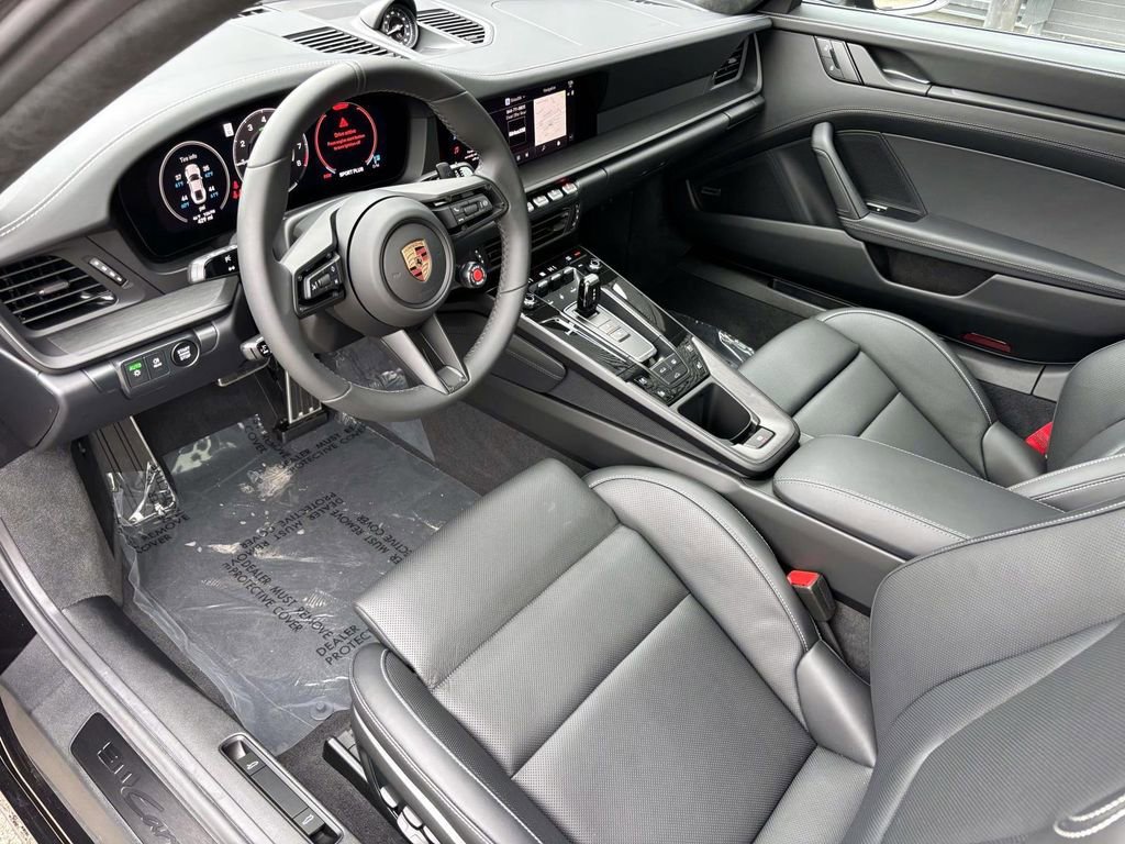 Used 2026 Porsche 911 Carrera 4 GTS image 4