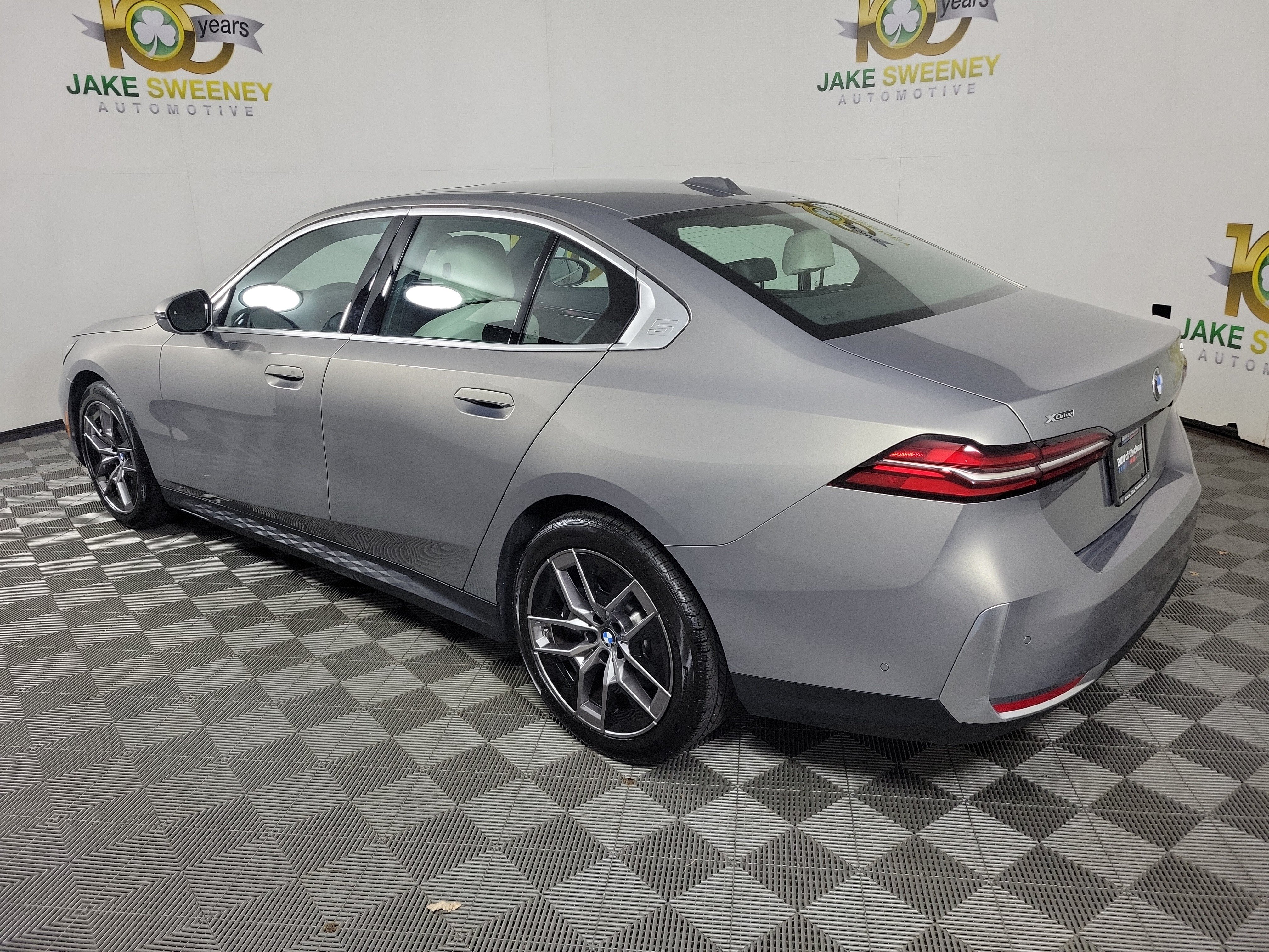 Certified 2026 BMW 540i xDrive w/ Premium Package AWD/4WD image 5