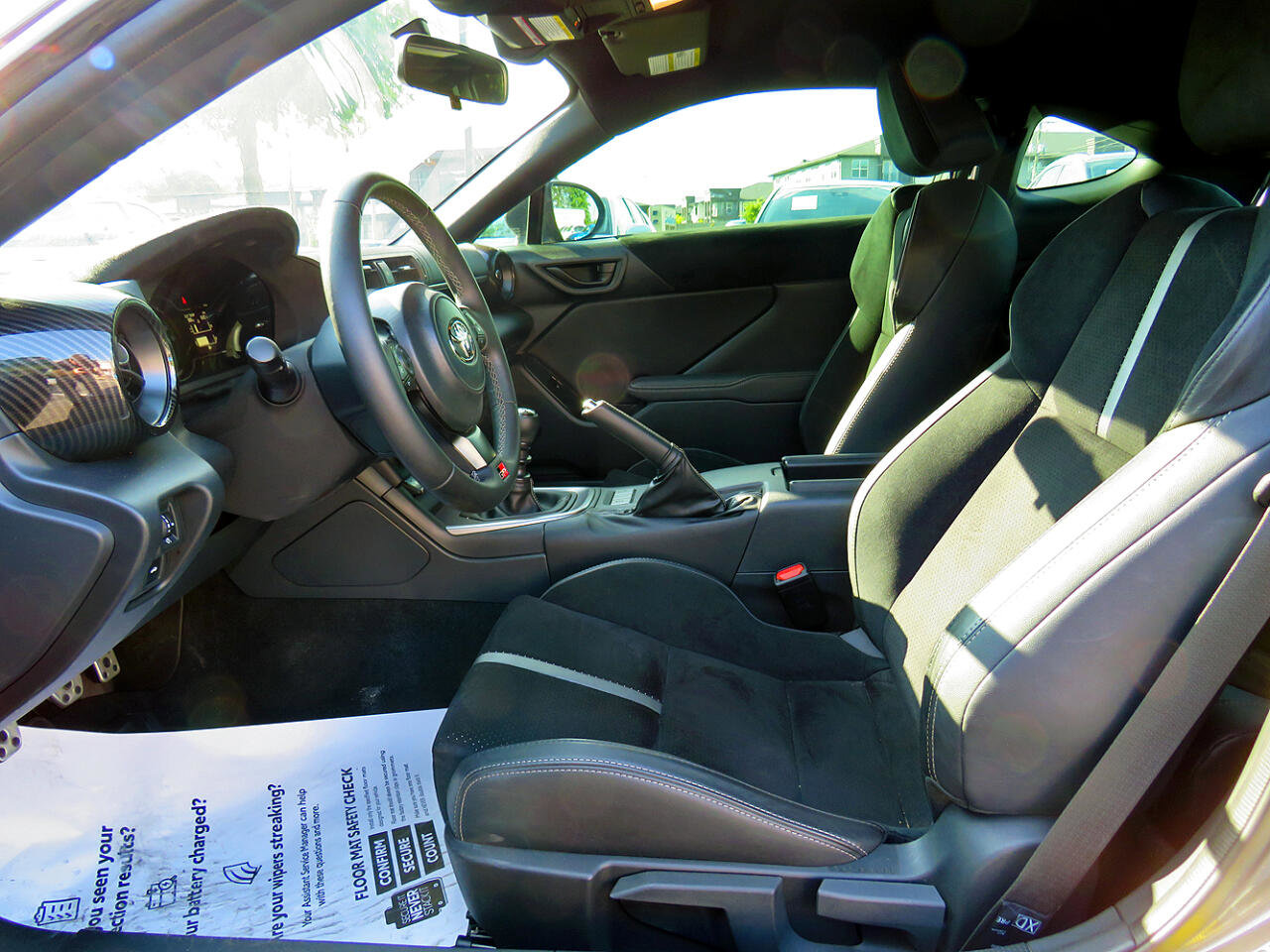 Used 2024 Toyota GR86 Premium image 13