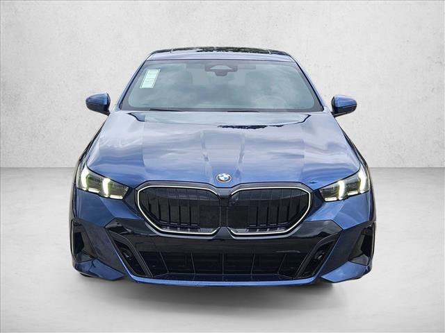 Used 2026 BMW 530i w/ M Sport Package image 2