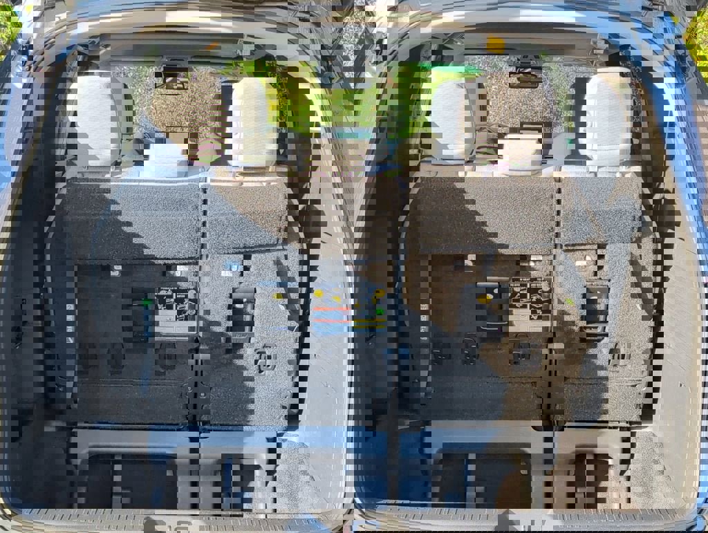 Used 2025 Toyota Sienna LE w/ LE Plus Package image 5