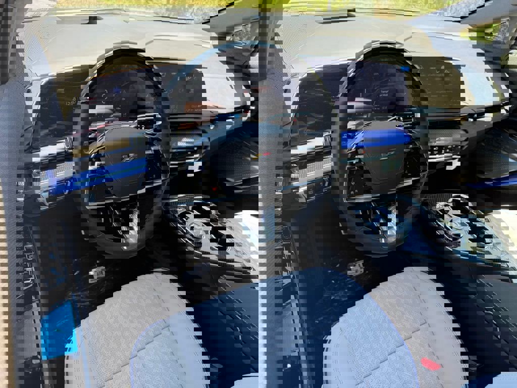 New 2026 Cadillac Optiq V AWD/4WD image 3