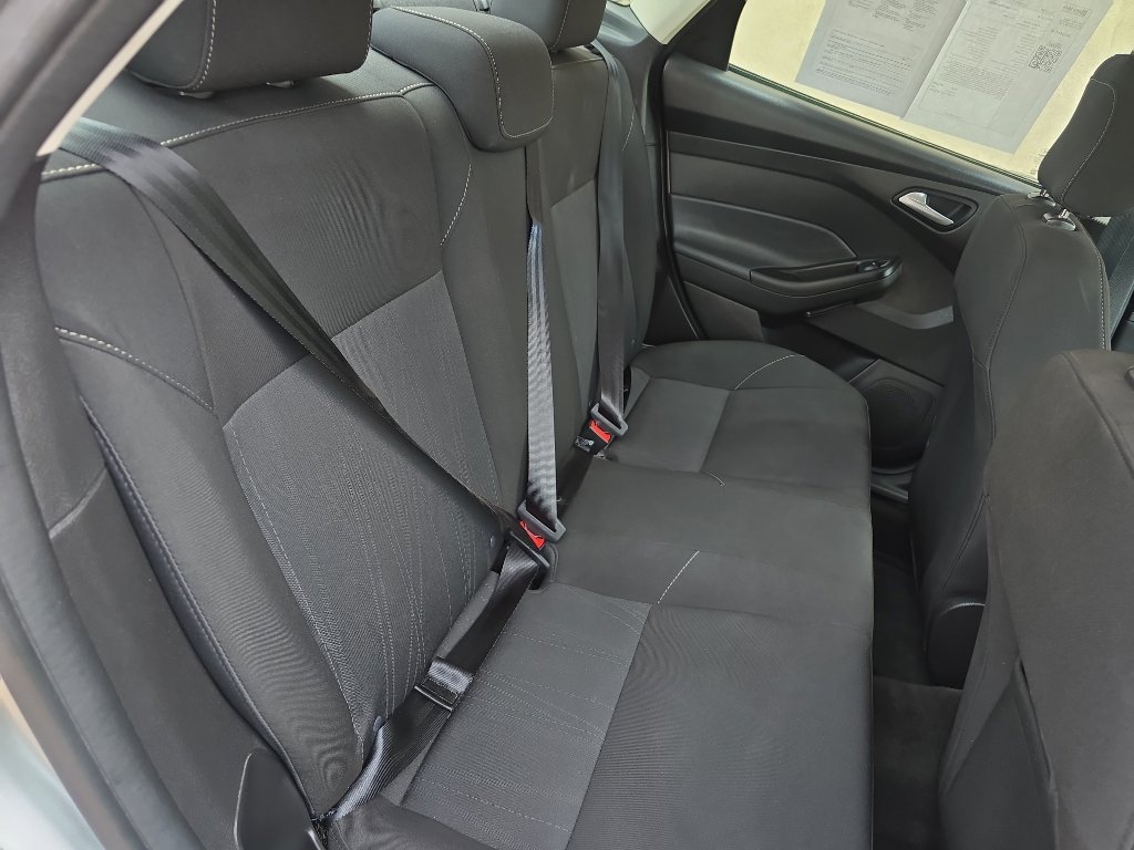 Used 2018 Ford Focus SE FWD image 26