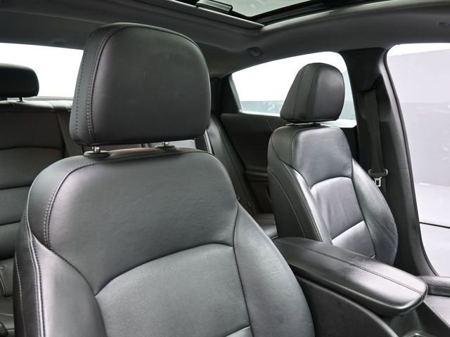 Used 2018 Chevrolet Malibu LT w/ Leather Package image 26