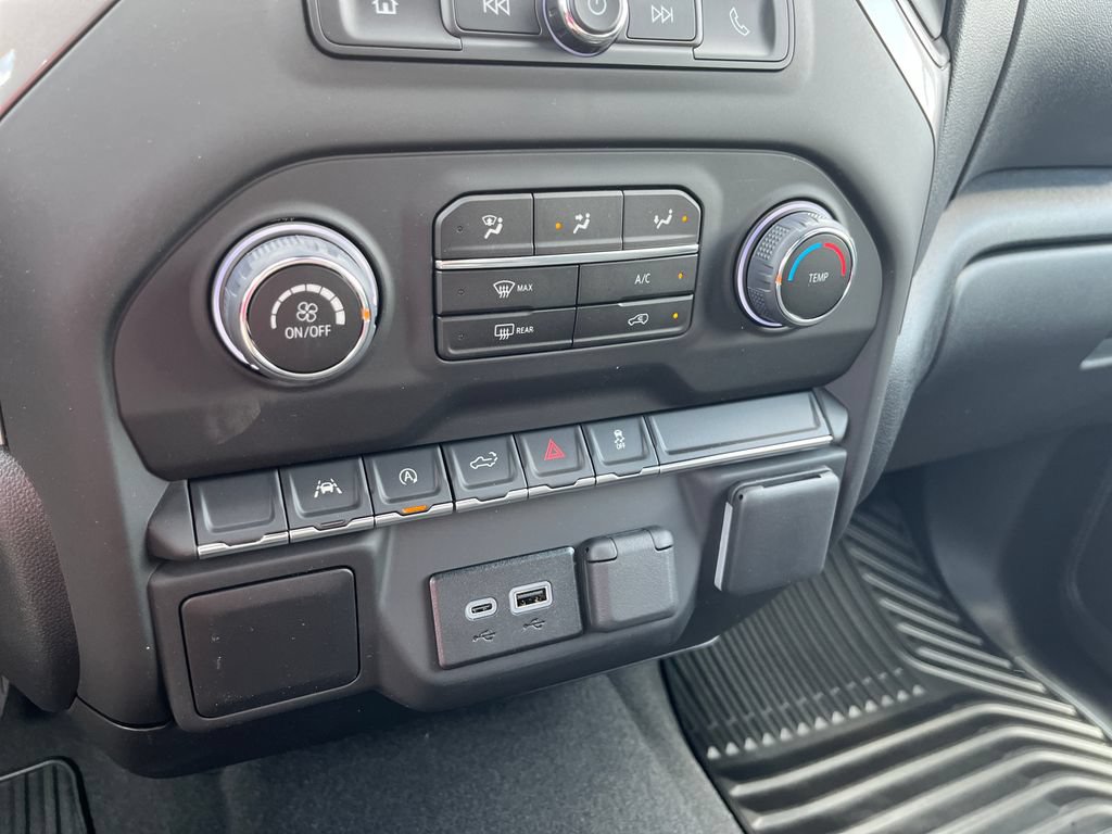 New 2026 Chevrolet Silverado 1500 Custom AWD/4WD image 18