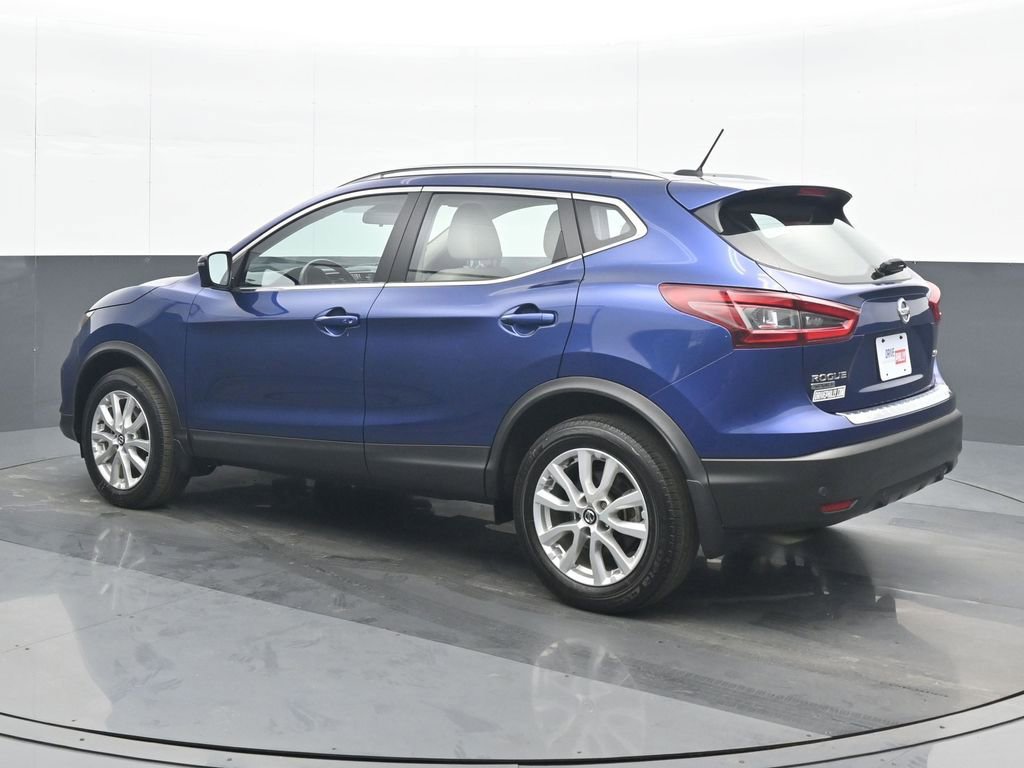 Used 2022 Nissan Rogue Sport SV w/ Technology Package image 4