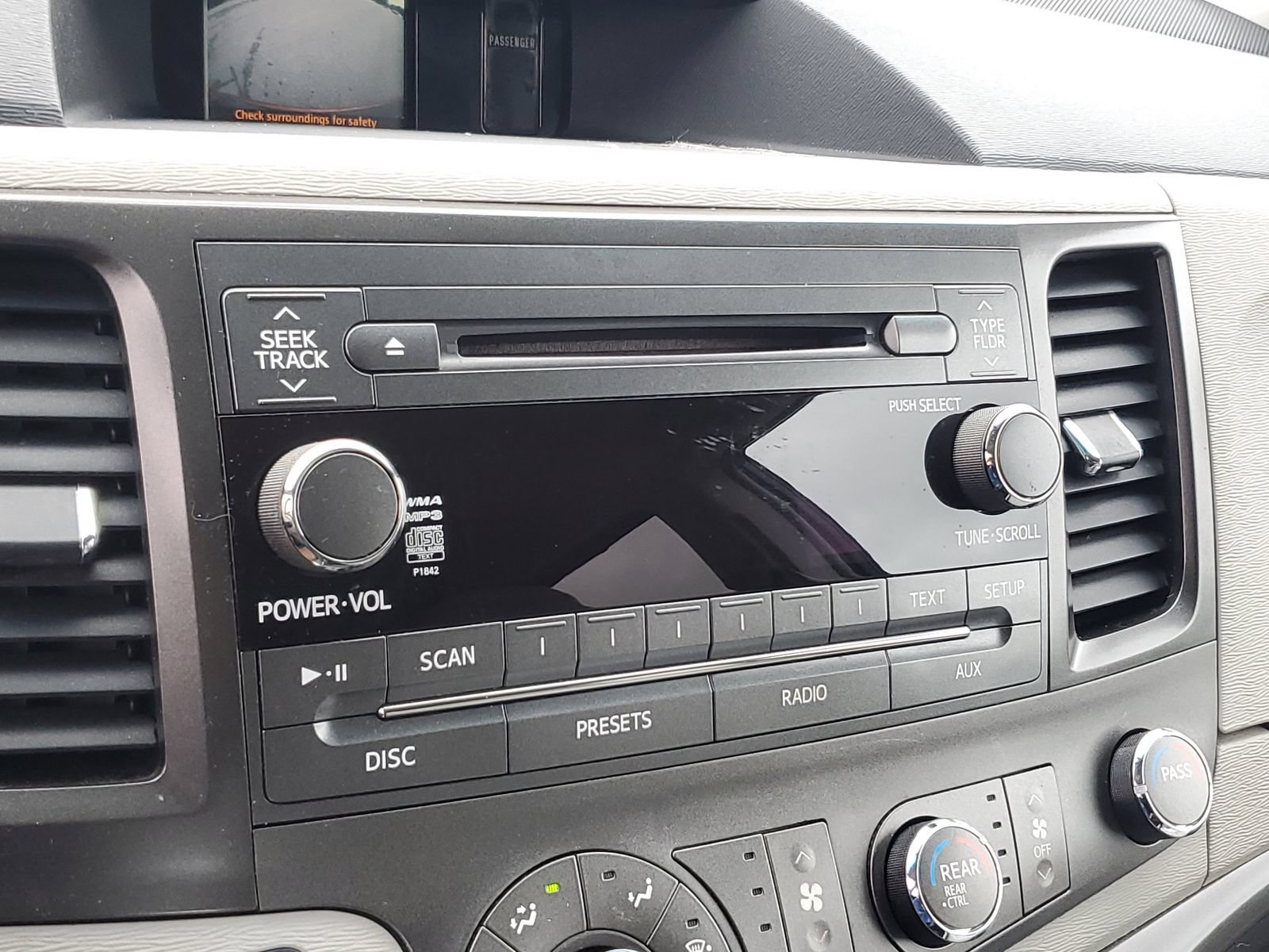 Used 2011 Toyota Sienna LE FWD image 27