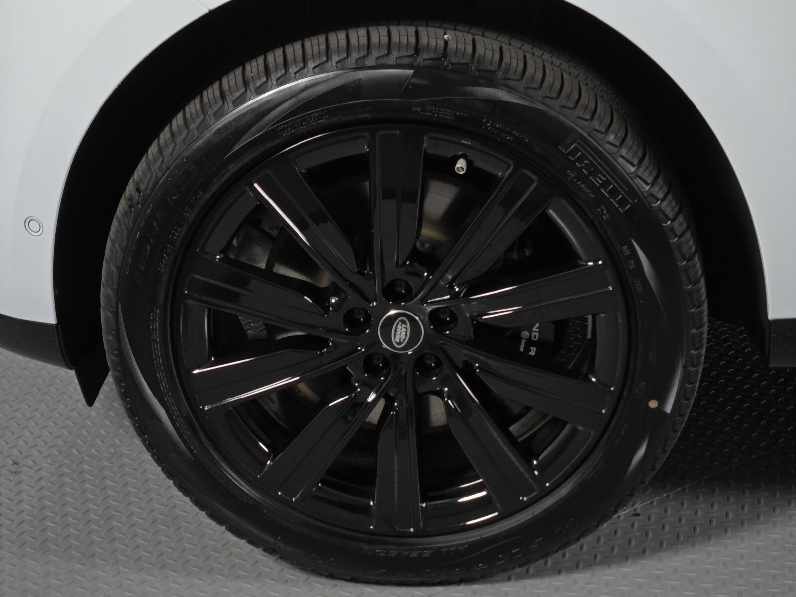 New 2025 Land Rover Range Rover Autobiography image 8