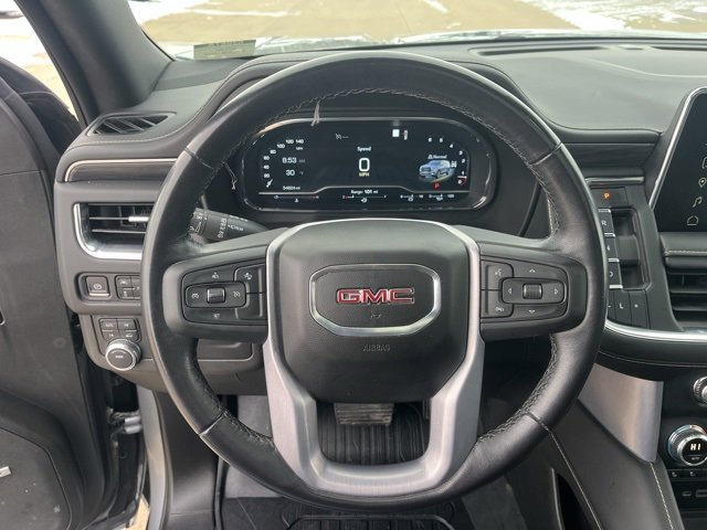 Used 2023 GMC Yukon XL SLT image 17