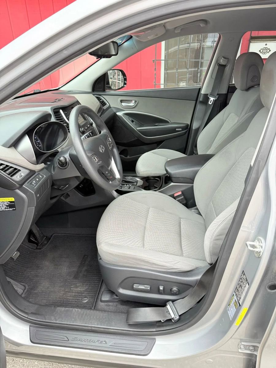 Used 2016 Hyundai Santa Fe SE FWD image 8