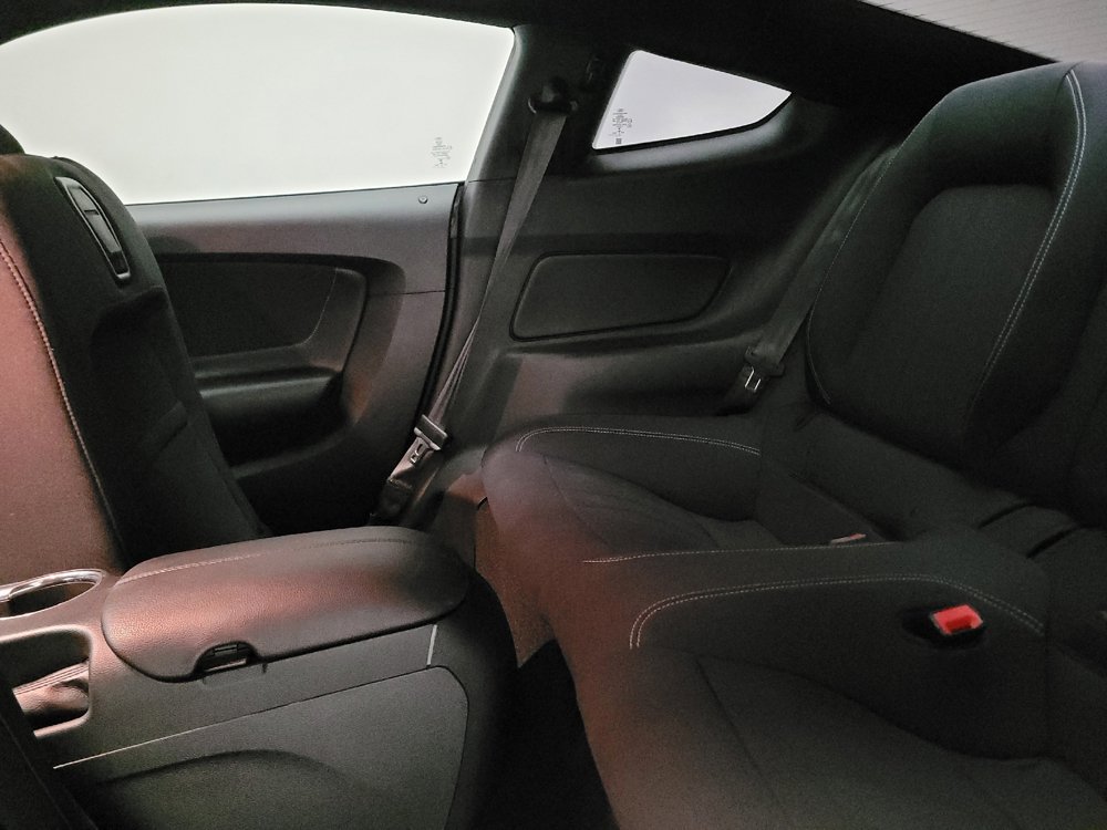 Used 2019 Ford Mustang Coupe RWD image 18