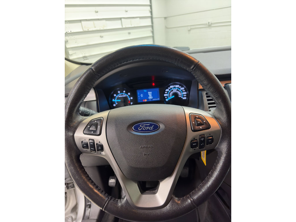 Used 2018 Ford Flex SE FWD image 16