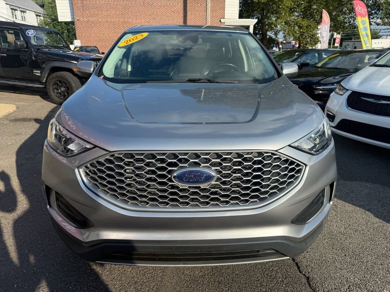 Used 2023 Ford Edge SEL AWD/4WD image 3