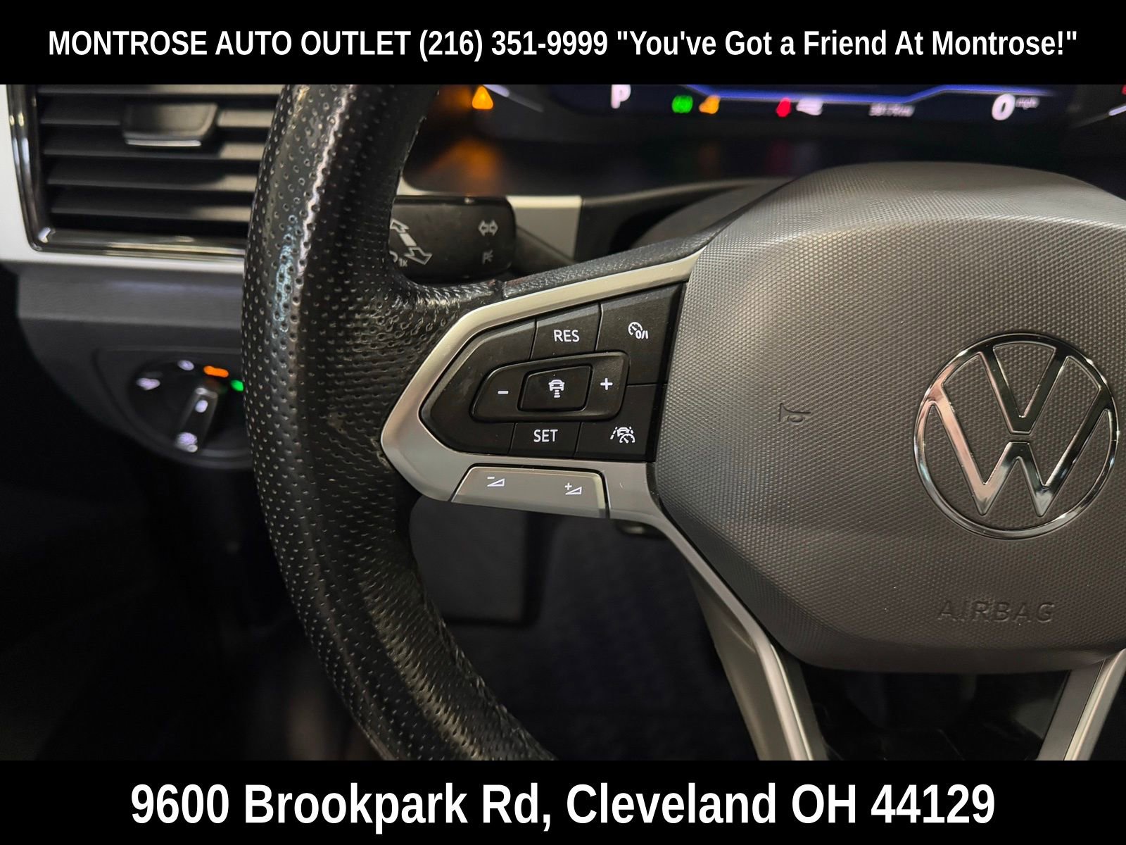 Used 2022 Volkswagen Atlas Cross Sport SEL R-Line image 18