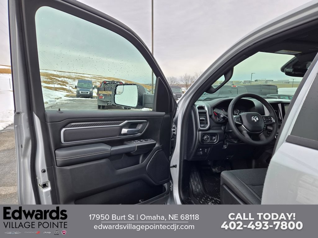 New 2026 RAM 1500 Big Horn w/ Night Edition AWD/4WD image 9