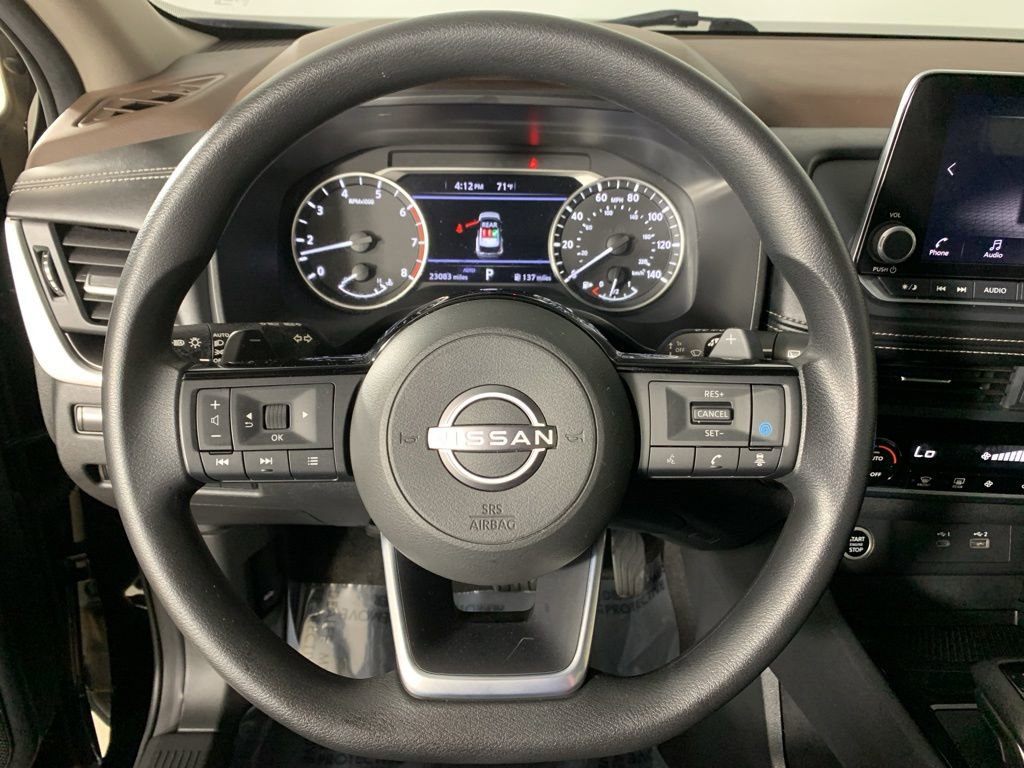 Used 2023 Nissan Rogue SV AWD/4WD image 21