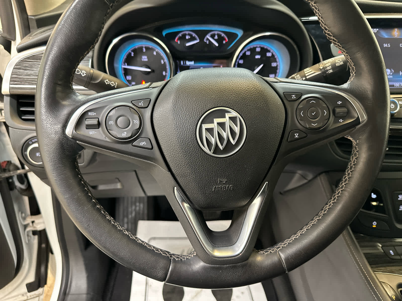 Used 2017 Buick Envision Essence image 12