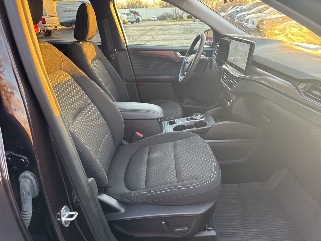 Certified 2023 Ford Escape Active w/ Tech Pack #2 image 30