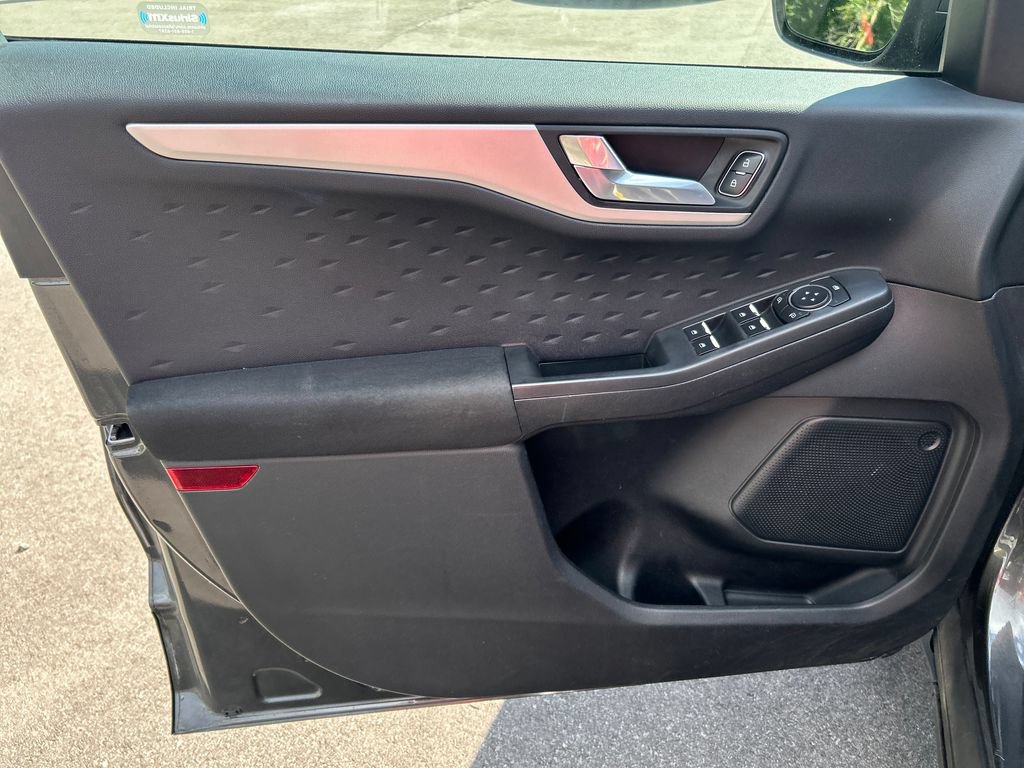 Used 2020 Ford Escape SE AWD/4WD image 17