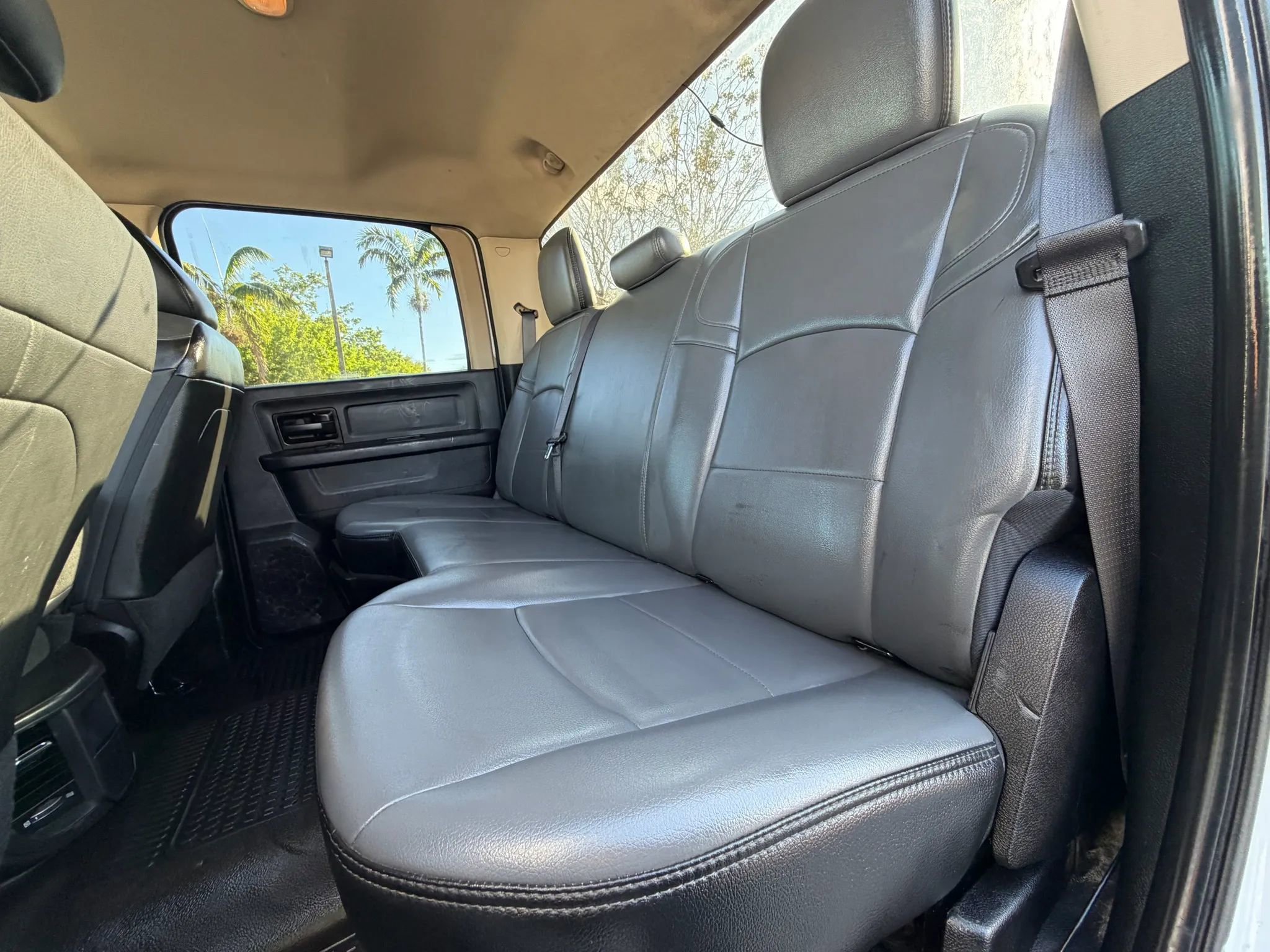 Used 2020 RAM 5500 Tradesman w/ Safety Group image 13