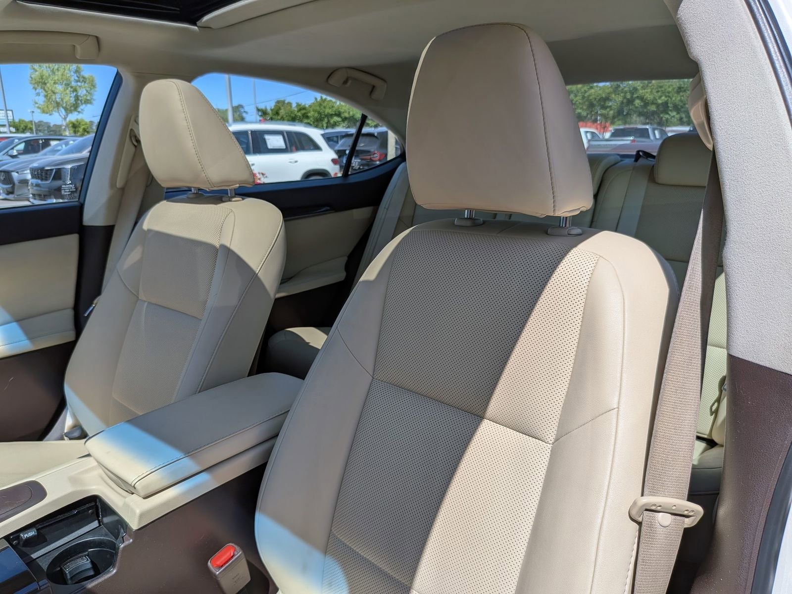 Used 2018 Lexus ES 350 w/ Premier Package image 15