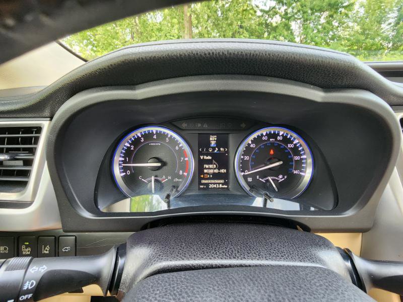 Used 2015 Toyota Highlander Limited Platinum image 14