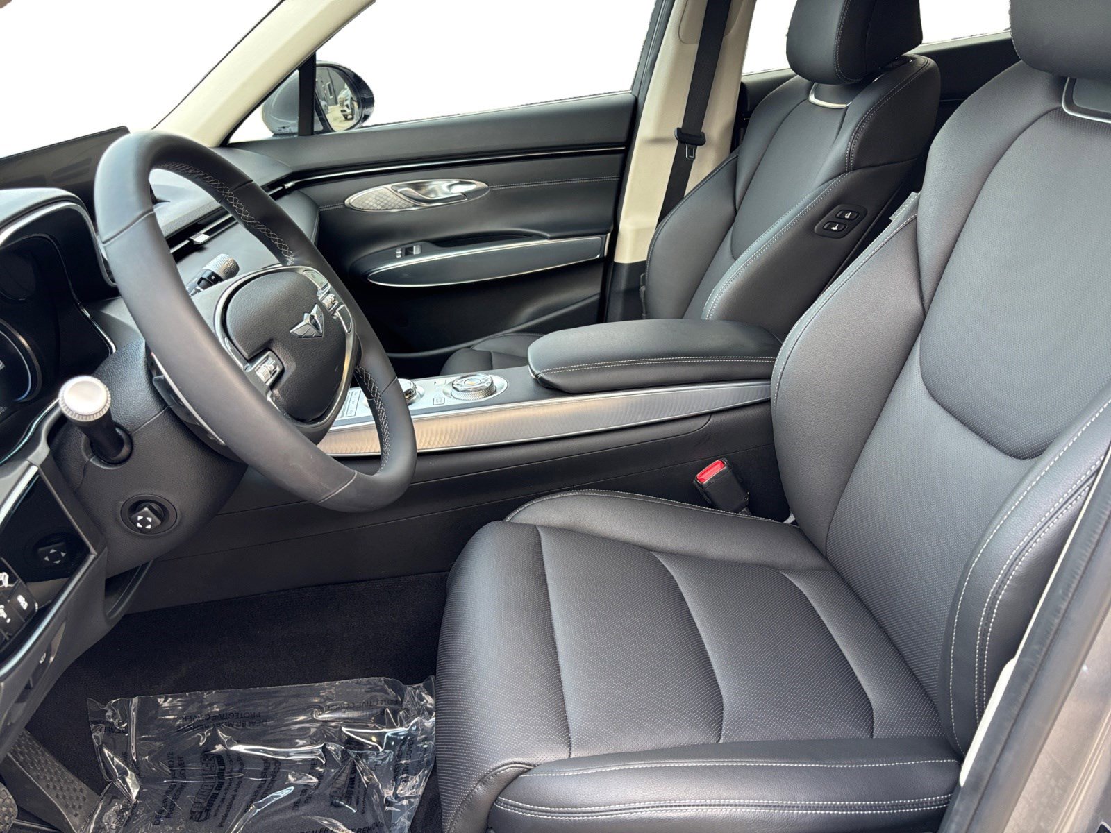 Used 2023 Genesis GV70 2.5T w/ Select Package AWD/4WD image 9