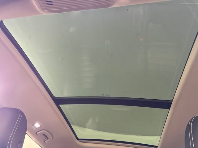 Used 2025 Volkswagen Atlas SEL image 34