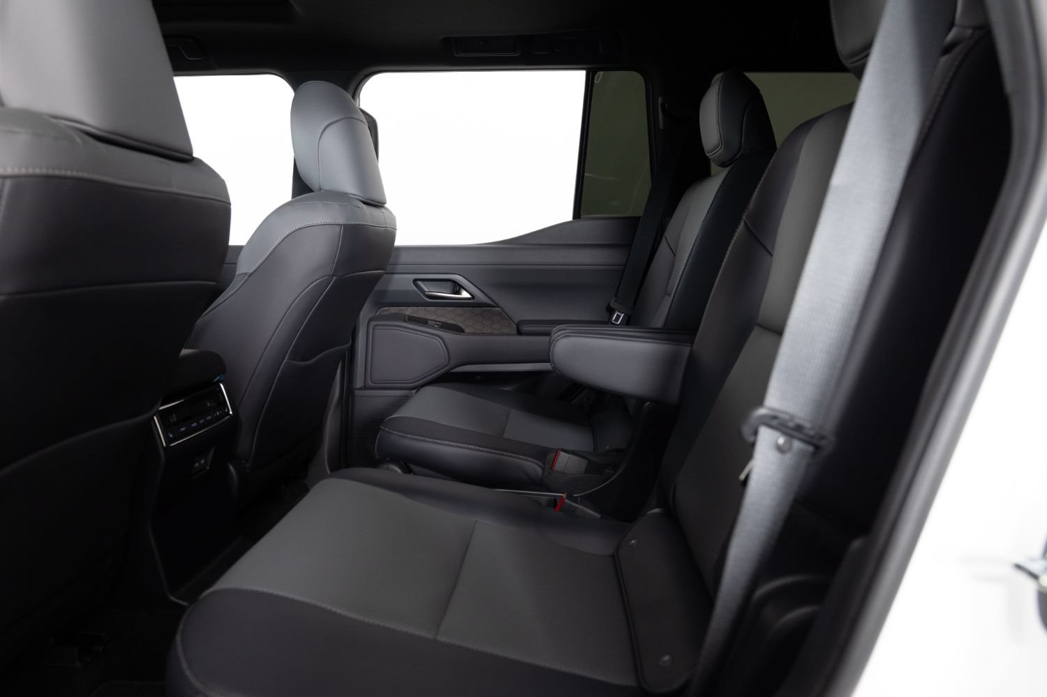 Used 2026 Lexus GX 550 w/ Accessory Package (ZB) AWD/4WD image 19