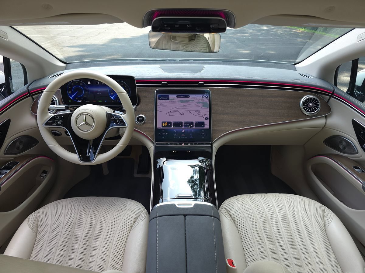 Used 2023 Mercedes-Benz EQS 450+ Sedan image 10