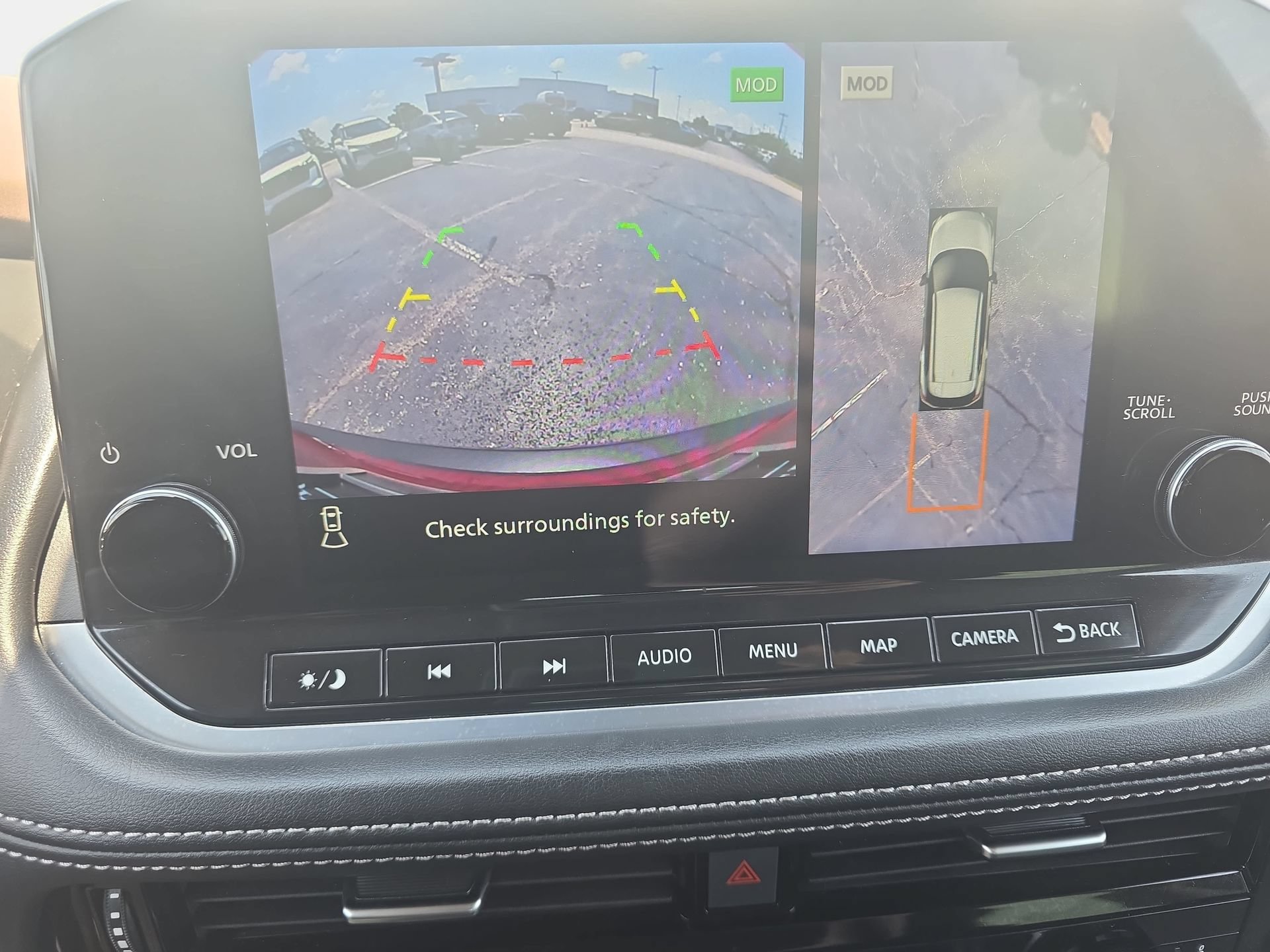 Used 2023 Nissan Rogue Platinum FWD image 23