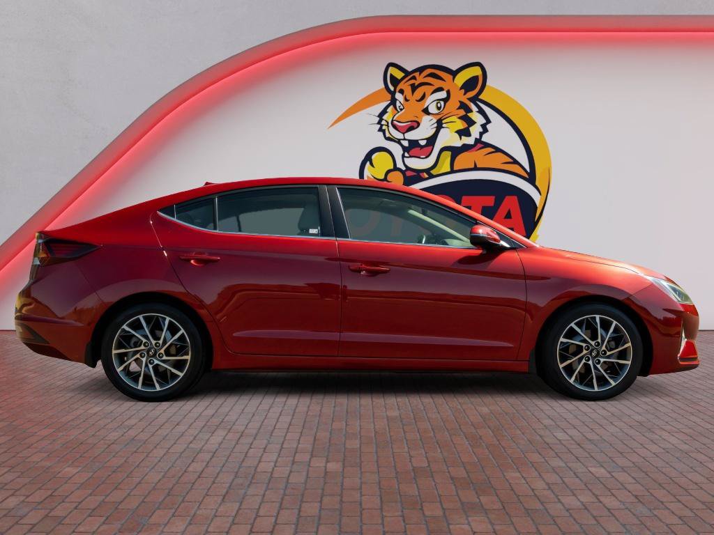 Used 2020 Hyundai Elantra Limited w/ Ultimate Package 03 FWD image 4