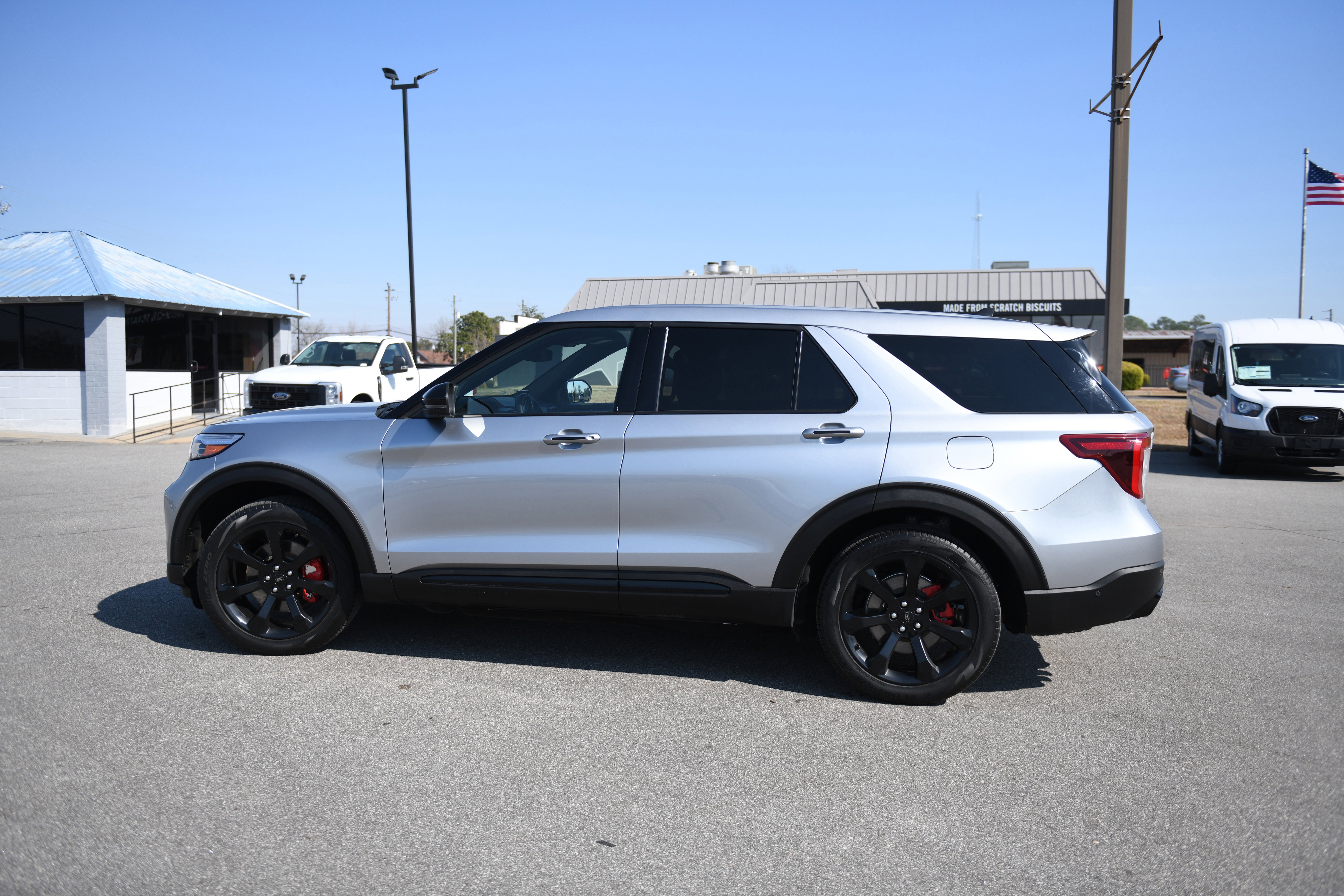 Used 2021 Ford Explorer ST w/ Equipment Group 401A image 6