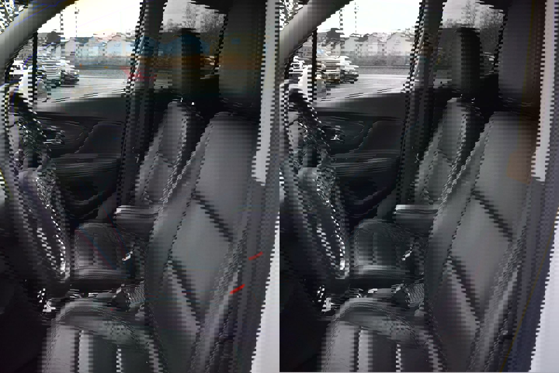 Used 2020 Buick Encore Essence image 16