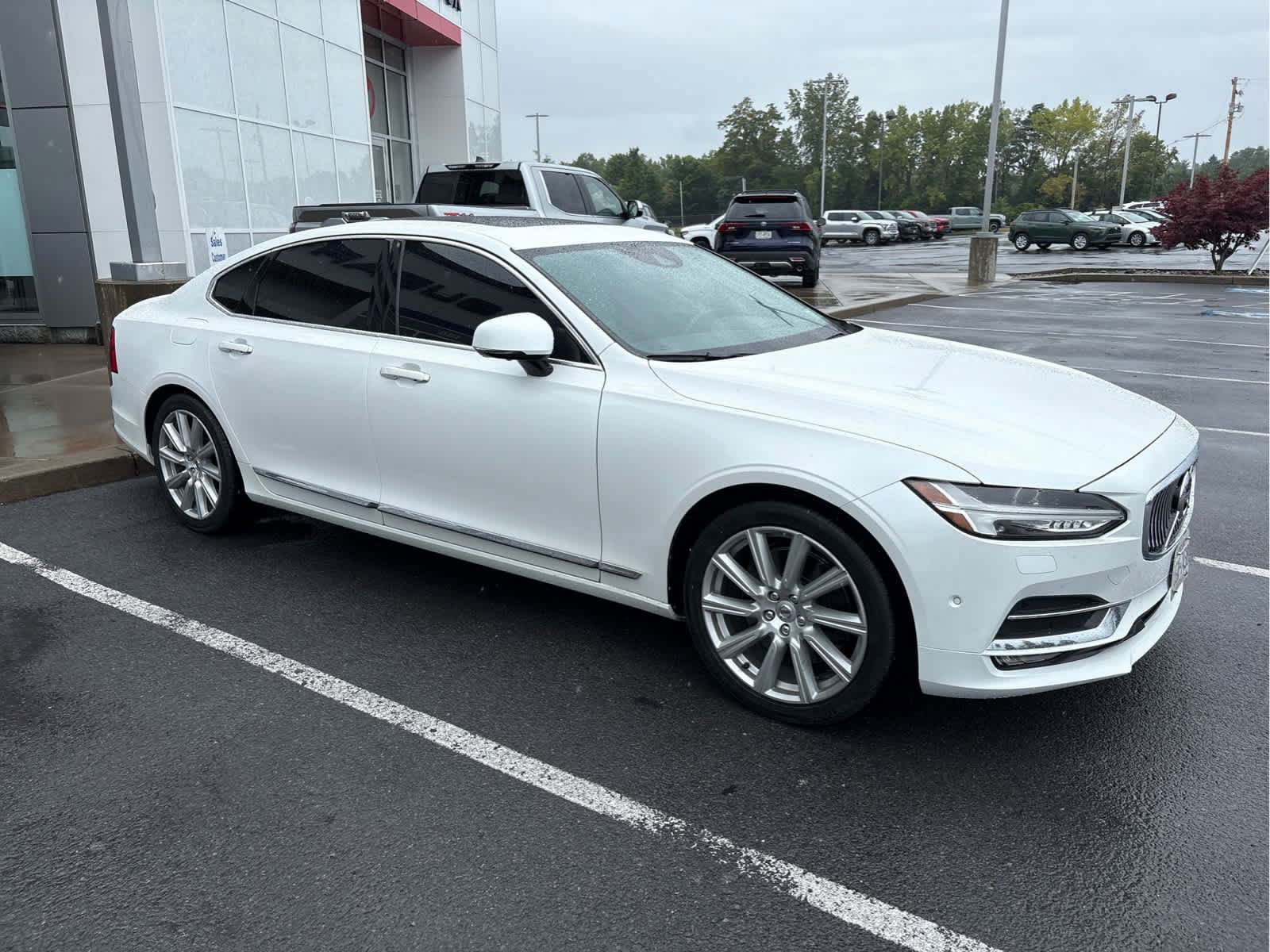 Used 2018 Volvo S90 T6 Inscription w/ Convenience Package AWD/4WD image 2