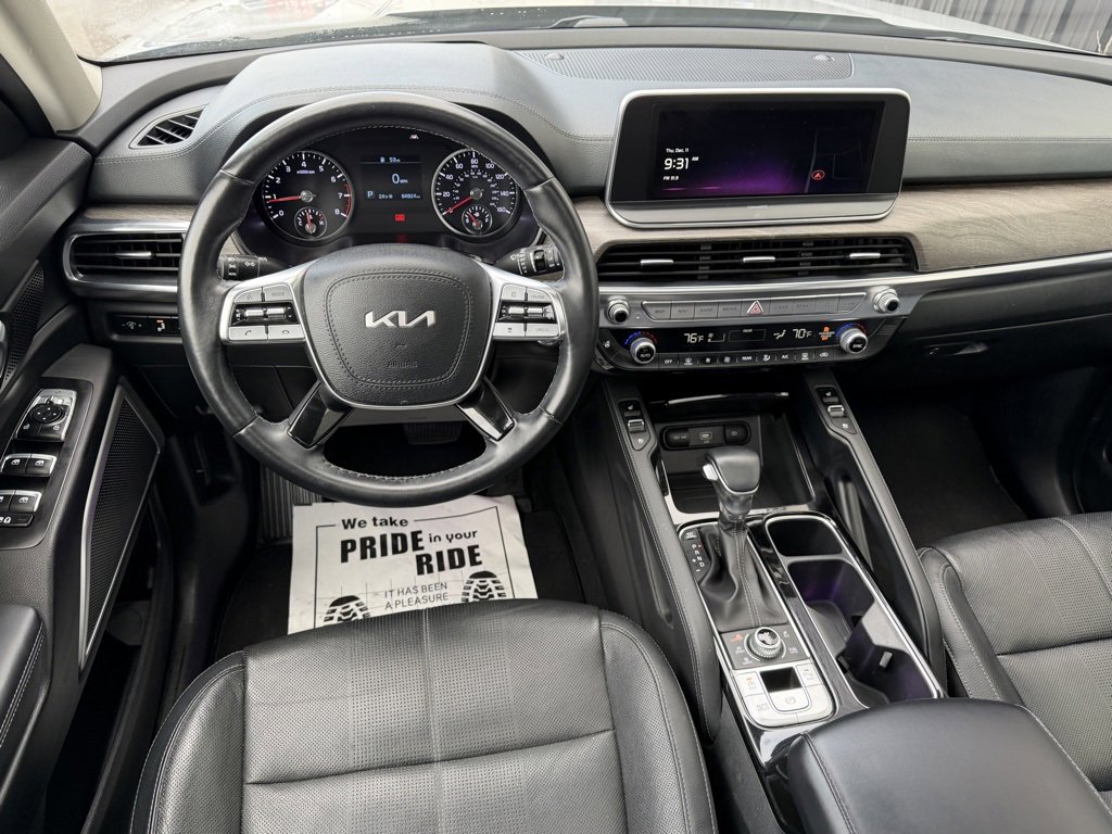 Used 2022 Kia Telluride EX w/ EX Premium Package image 17