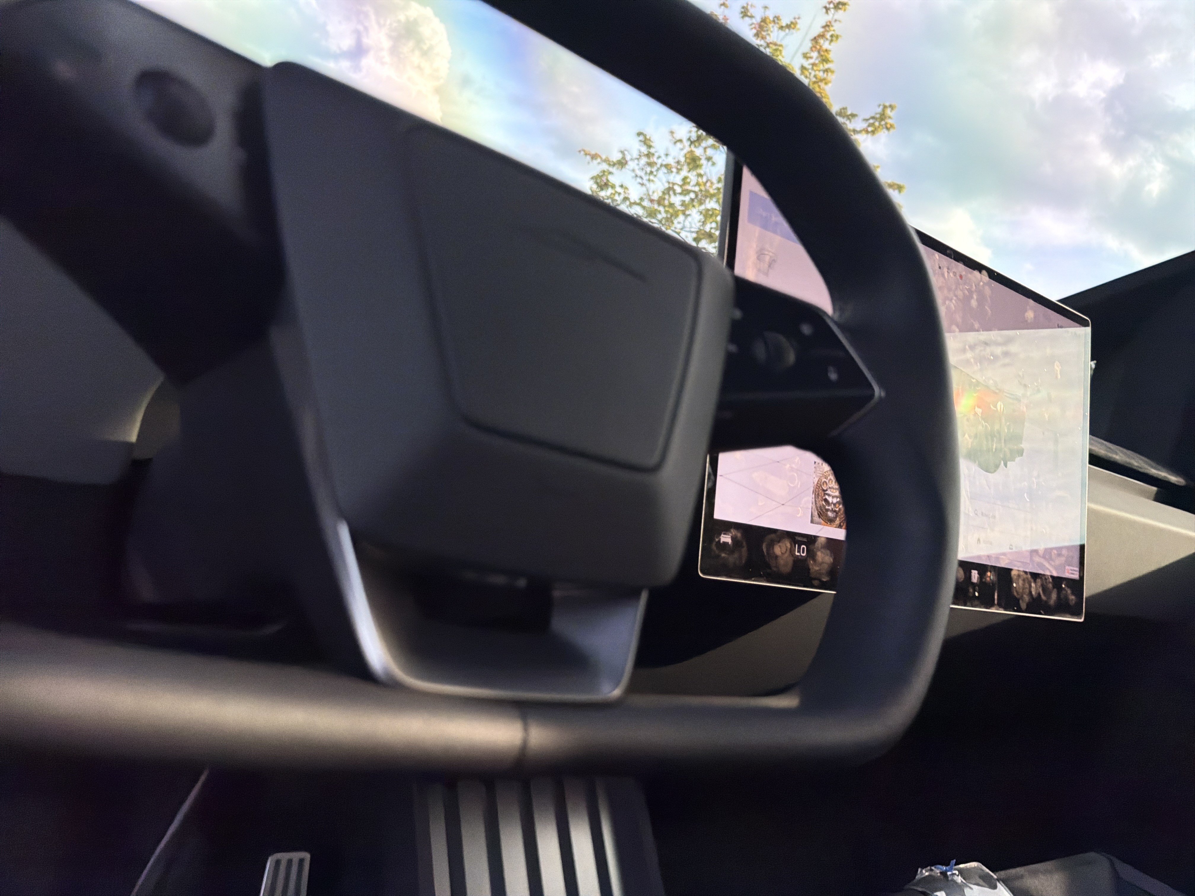 Used 2024 Tesla Cybertruck Cyberbeast AWD/4WD image 57