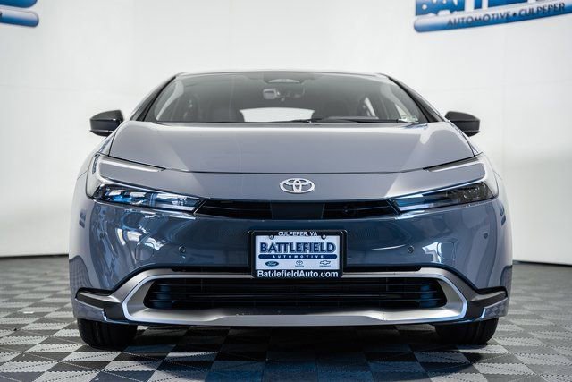 New 2026 Toyota Prius Plug-In Hybrid FWD image 2