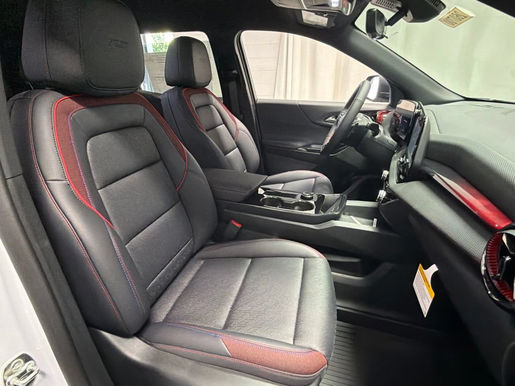 New 2026 Chevrolet Equinox RS w/ Convenience Package III FWD image 34