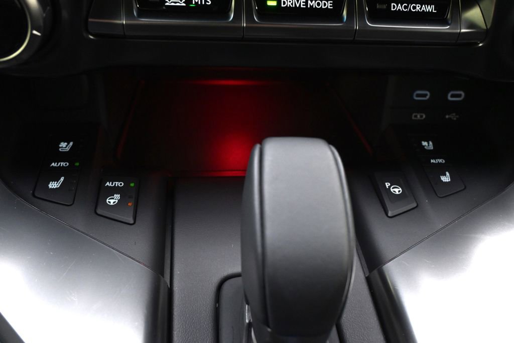 Used 2025 Lexus LX 700h Overtrail w/ Accessory Package (Z1) AWD/4WD image 37