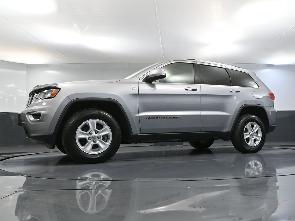 Used 2017 Jeep Grand Cherokee Laredo w/ Quick Order Package 23E AWD/4WD image 52