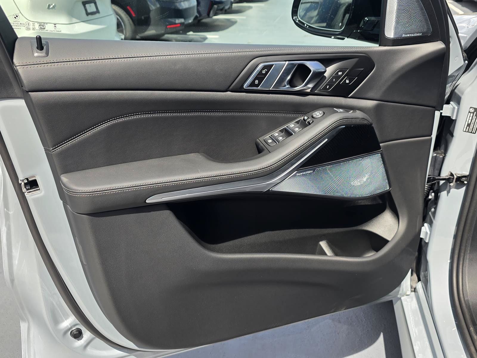 New 2026 BMW X5 M60i AWD/4WD image 13