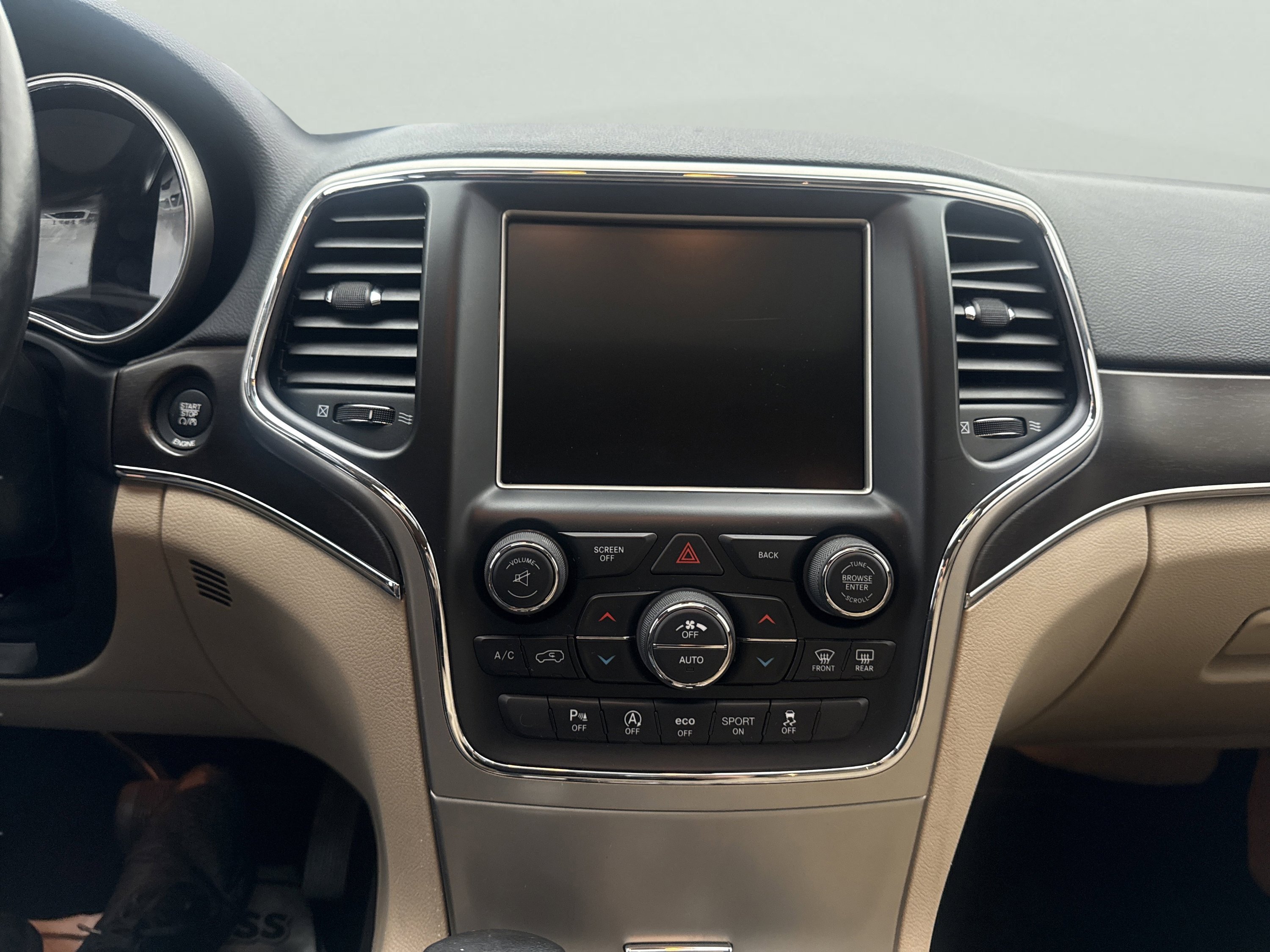 Used 2016 Jeep Grand Cherokee Limited image 19