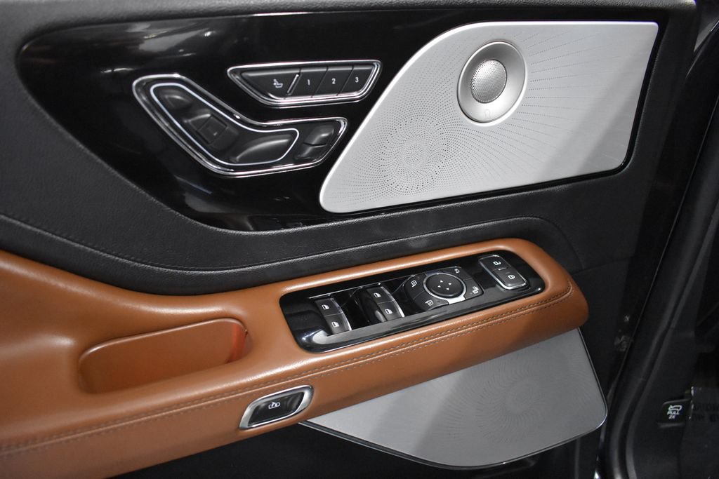 Used 2021 Lincoln Aviator Reserve w/ Equipment Group 210A AWD/4WD image 15
