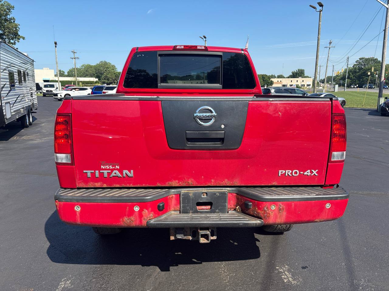 Used 2011 Nissan Titan PRO-4X AWD/4WD image 4