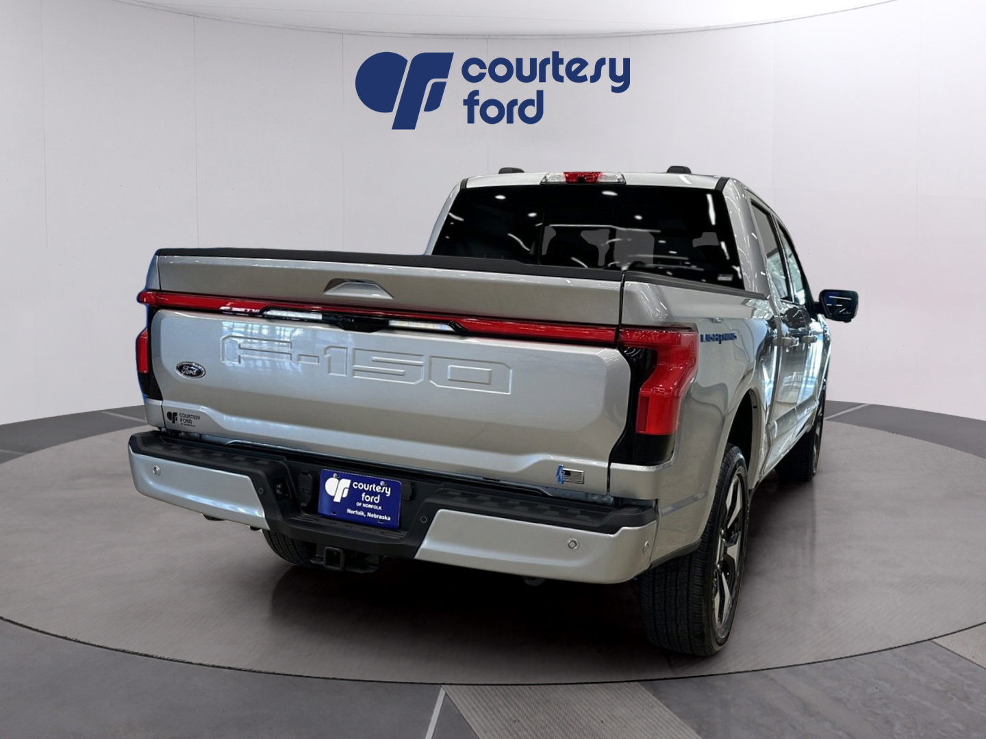 New 2023 Ford F150 Lightning Platinum AWD/4WD image 8