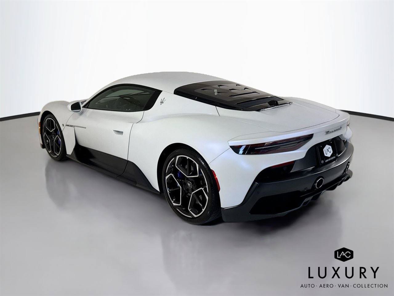 Used 2022 Maserati MC20 Coupe RWD image 8