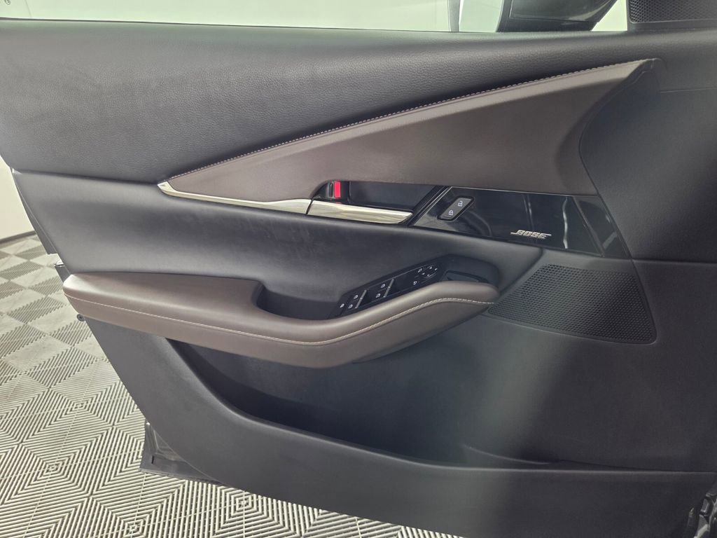 Used 2021 MAZDA CX-30 AWD 2.5 S w/ Premium Package image 22