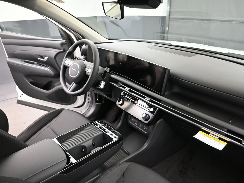 New 2026 Hyundai Tucson Blue SE image 12