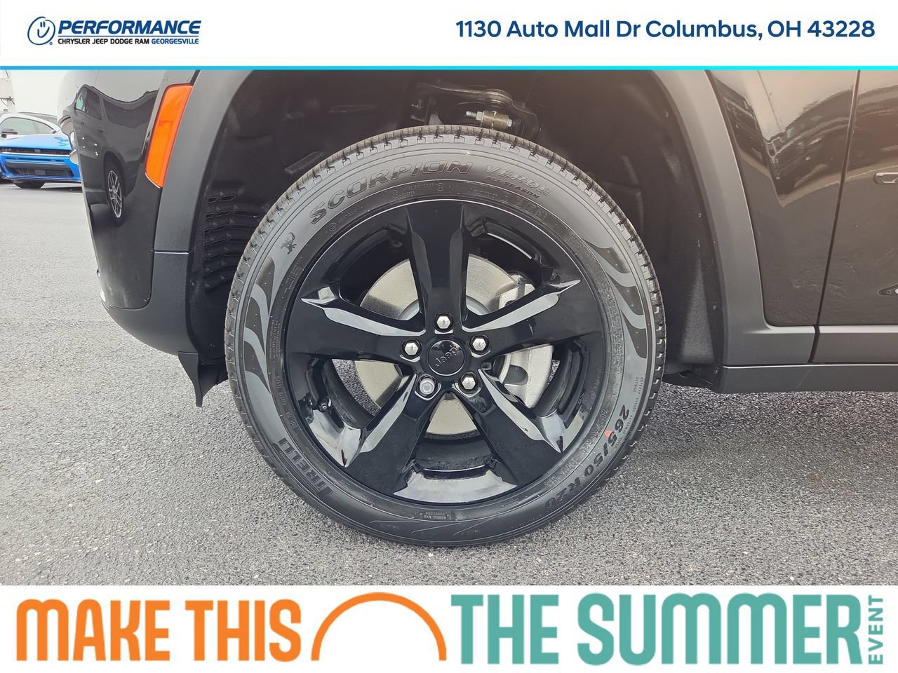 New 2026 Jeep Grand Cherokee L Limited w/ Limited Altitude Package AWD/4WD image 9